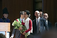 Foto Aung San Suu Kyi a Parma - 2013 Aung_San_Suu_Kyi_030