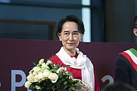 Foto Aung San Suu Kyi a Parma - 2013 Aung_San_Suu_Kyi_040