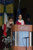 Foto Aung San Suu Kyi a Parma - 2013 Aung_San_Suu_Kyi_109