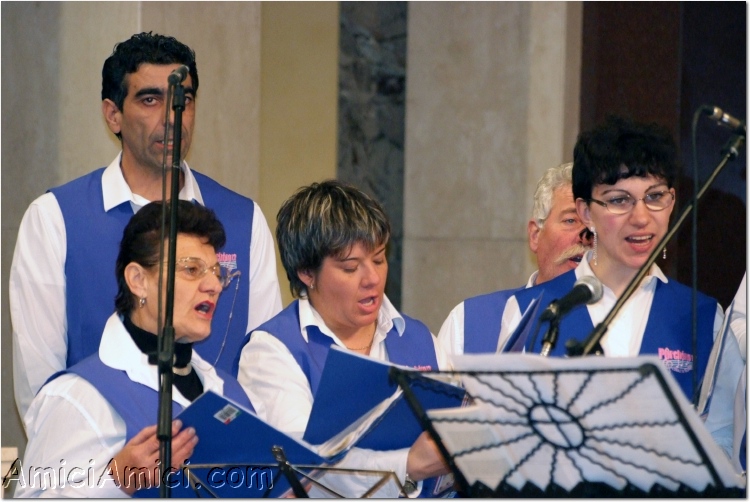 Coro_di_Natale_2007_014 169 KB