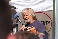 Foto Beppe Grillo - Parma 2012 Beppe_Grillo_2012_121