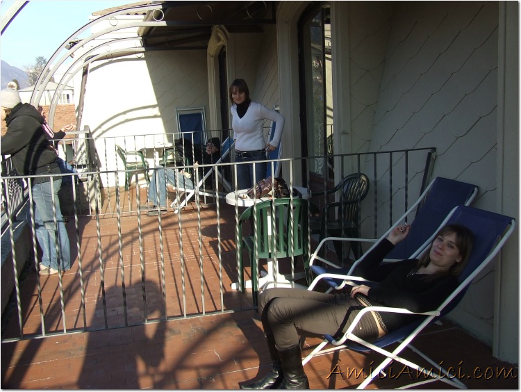Capodanno 06-07 046 Balcone 144 KB