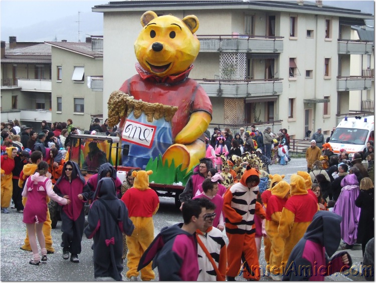 Carnevale Borgotarese 2007 110 170 KB