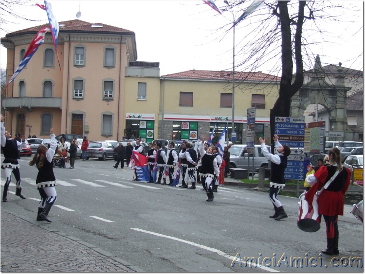Carnevale Borgotarese 2007 117 161 KB