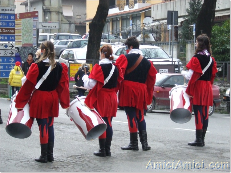 Carnevale Borgotarese 2007 118 156 KB