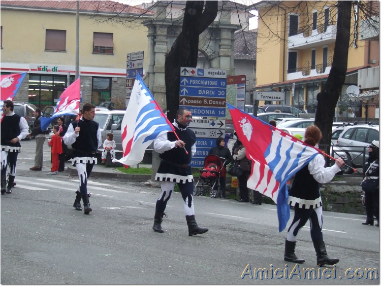 Carnevale Borgotarese 2007 133 172 KB