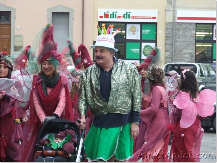 Carnevale Borgotarese 2007 164 145 KB