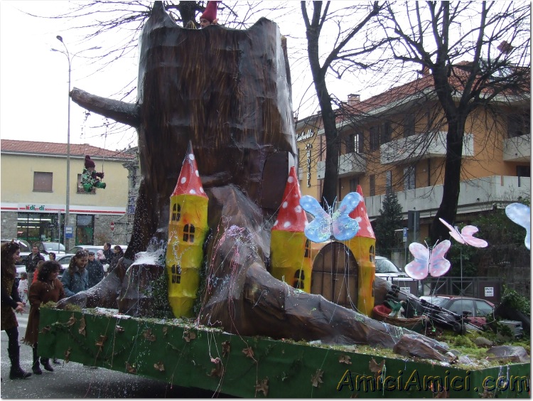 Carnevale Borgotarese 2007 169 182 KB