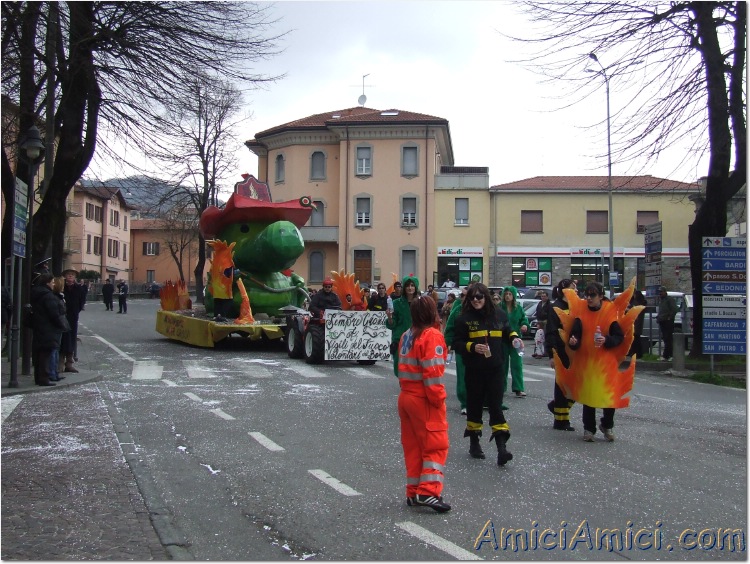 Carnevale Borgotarese 2007 176 185 KB