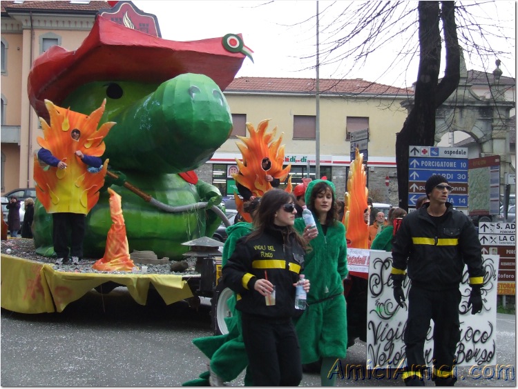 Carnevale Borgotarese 2007 178 159 KB