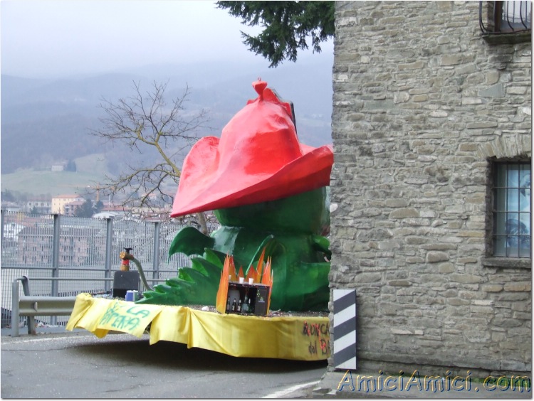 Carnevale Borgotarese 2007 180 144 KB