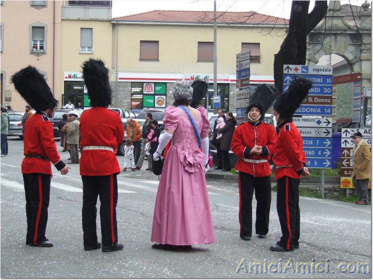 Carnevale Borgotarese 2007 185 167 KB