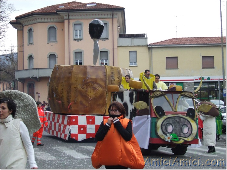 Carnevale Borgotarese 2007 195 142 KB