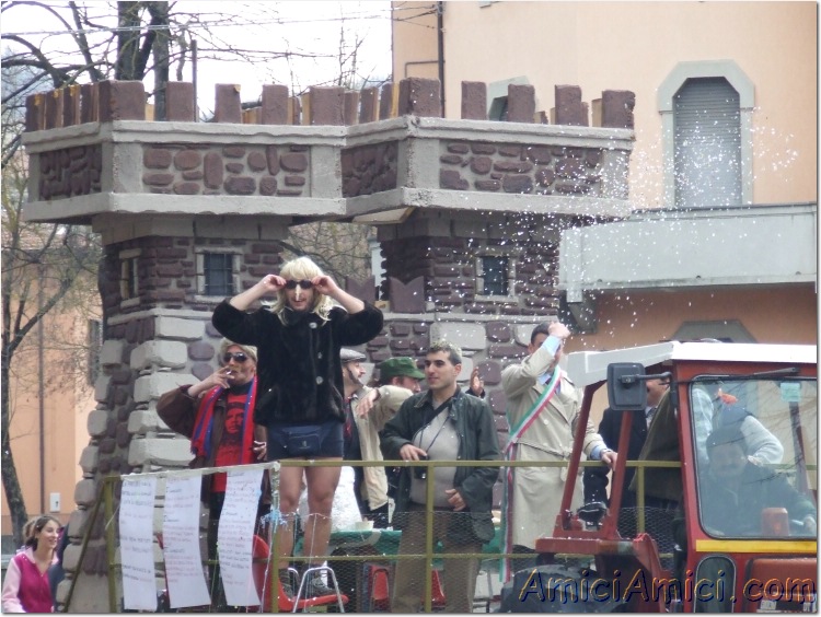 Carnevale Borgotarese 2007 197 154 KB