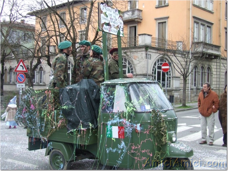 Carnevale Borgotarese 2007 221 205 KB