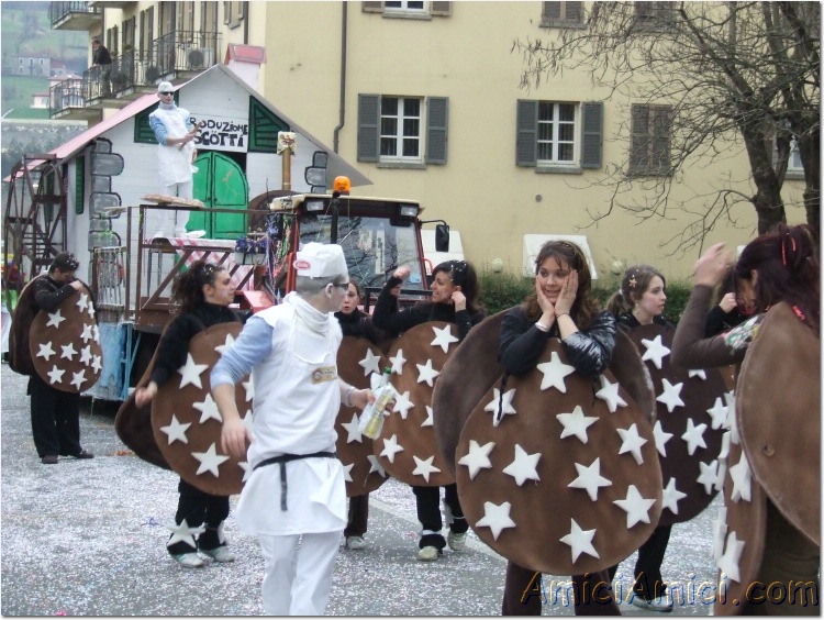 Carnevale Borgotarese 2007 223 170 KB