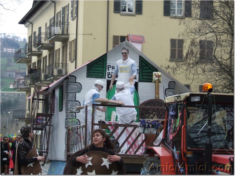 Carnevale Borgotarese 2007 226 165 KB