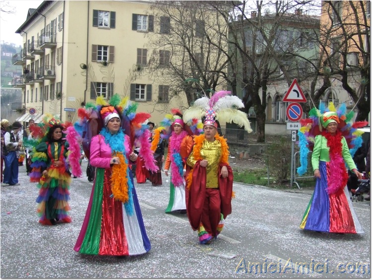 Carnevale Borgotarese 2007 232 214 KB