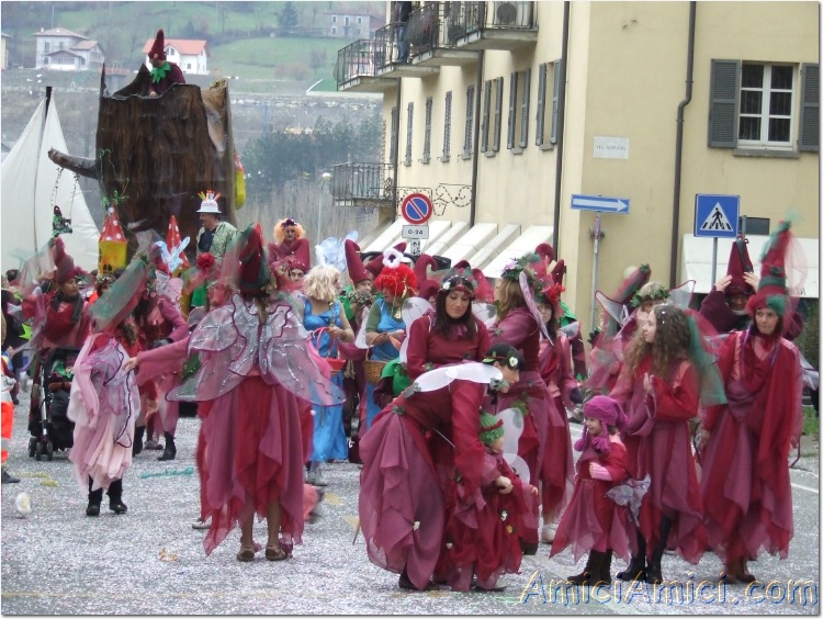 Carnevale Borgotarese 2007 247 170 KB