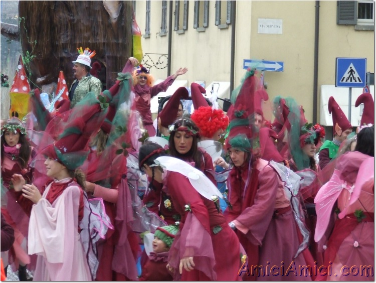 Carnevale Borgotarese 2007 248 141 KB