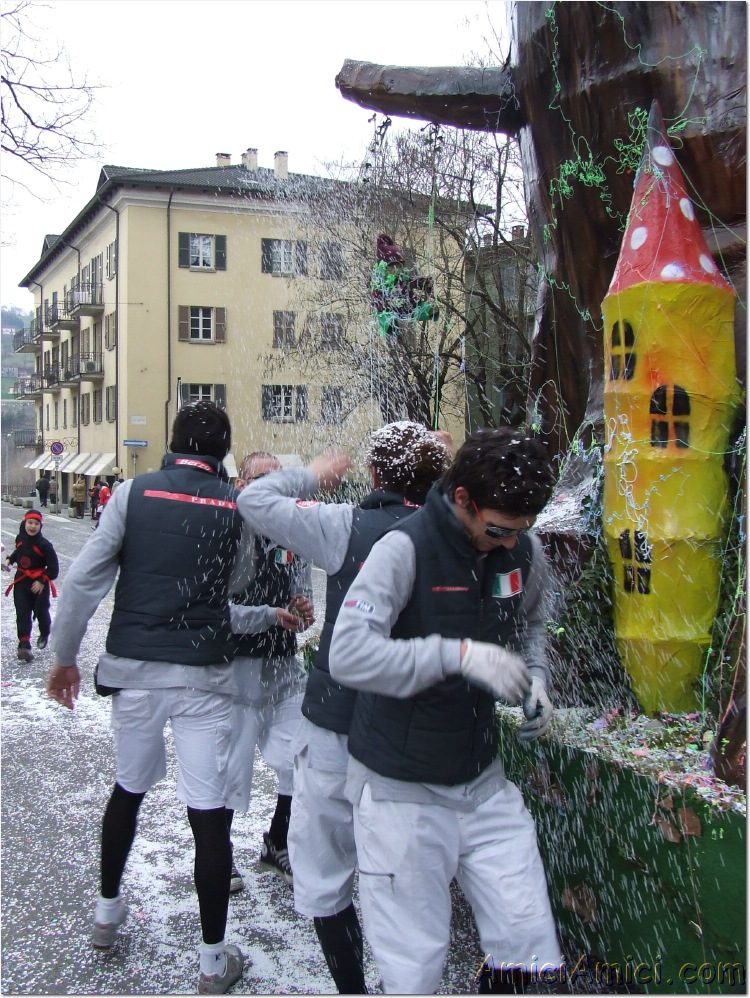 Carnevale Borgotarese 2007 254 313 KB
