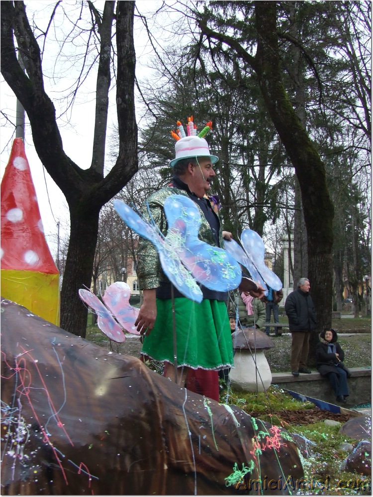 Carnevale Borgotarese 2007 255 333 KB