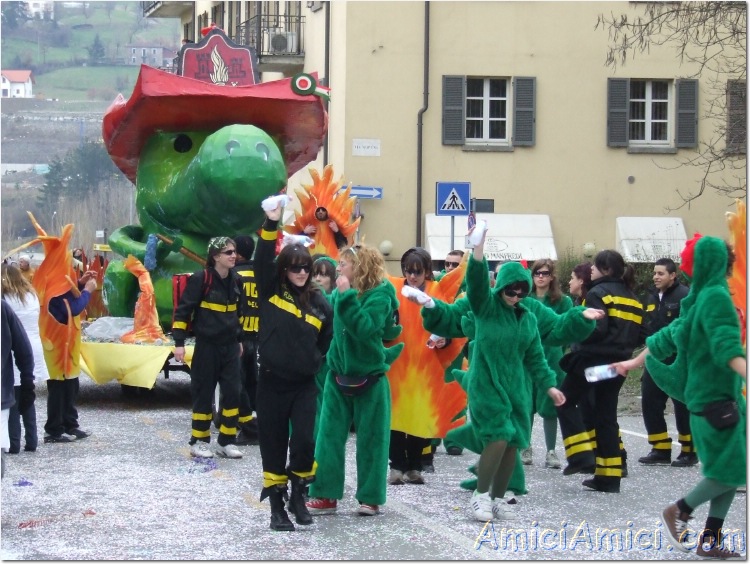 Carnevale Borgotarese 2007 266 163 KB