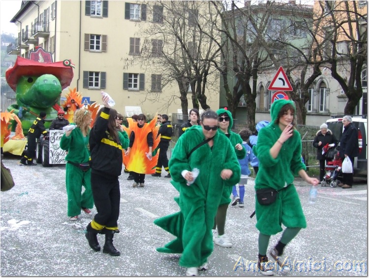 Carnevale Borgotarese 2007 267 200 KB