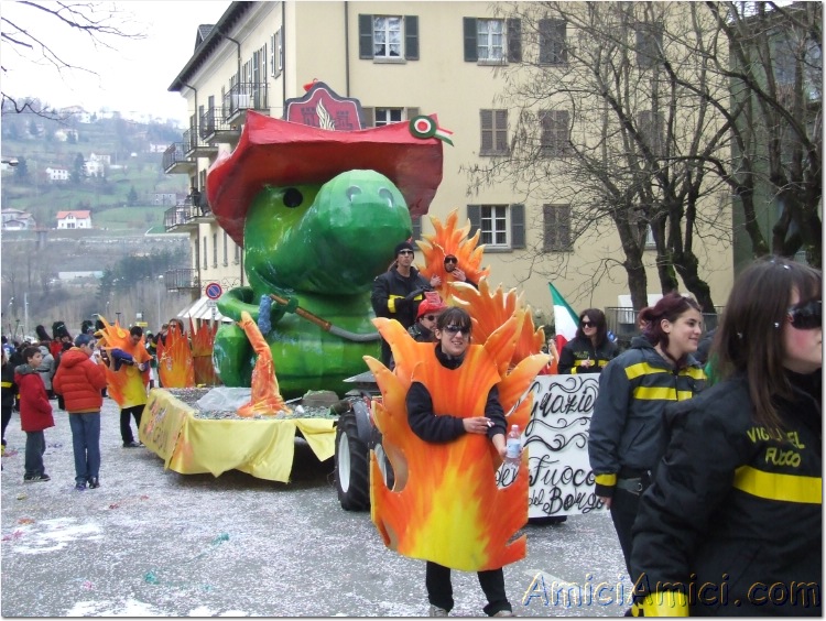 Carnevale Borgotarese 2007 270 178 KB