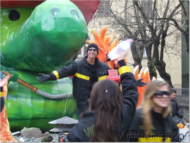 Carnevale Borgotarese 2007 271 144 KB