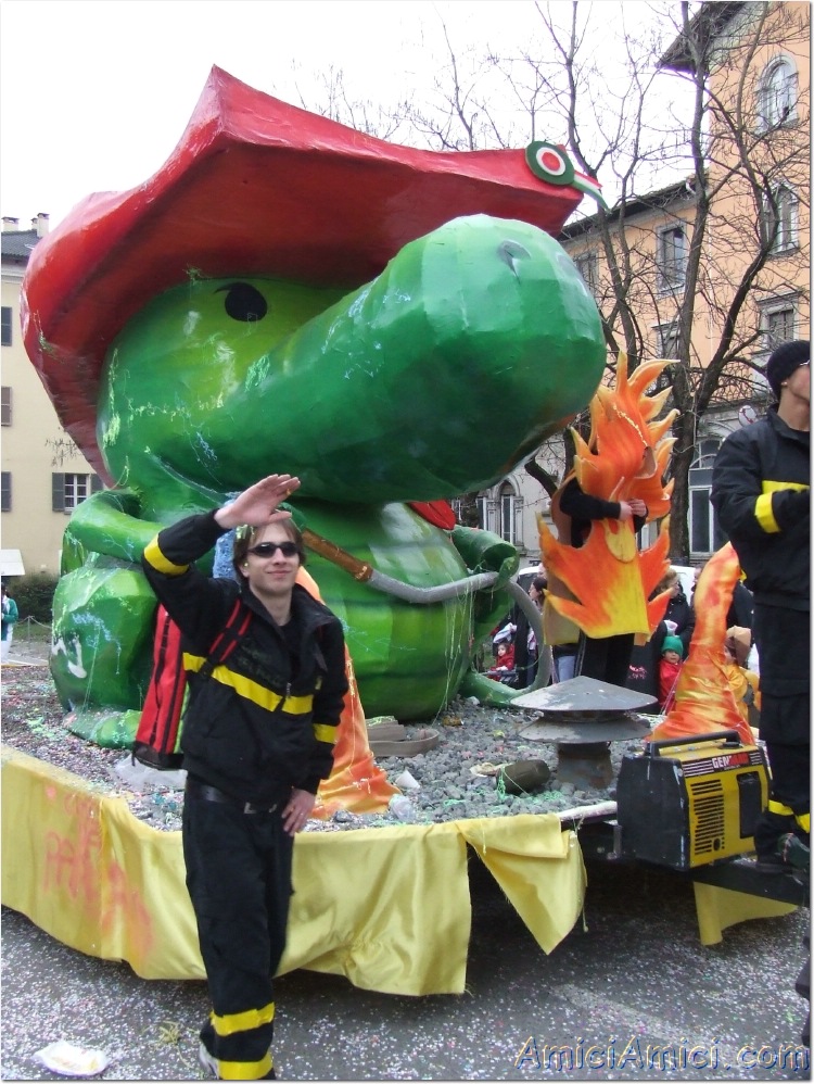 Carnevale Borgotarese 2007 273 268 KB