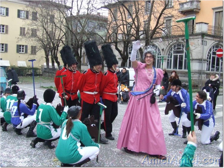 Carnevale Borgotarese 2007 280 209 KB