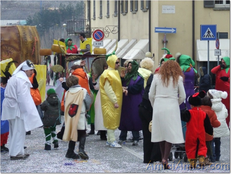 Carnevale Borgotarese 2007 289 157 KB