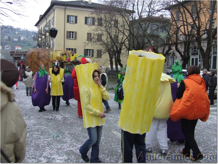 Carnevale Borgotarese 2007 297 183 KB