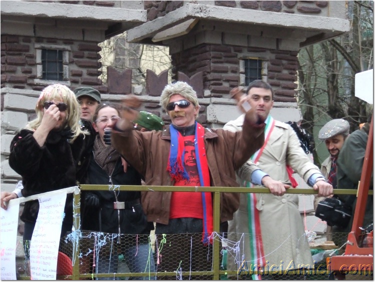 Carnevale Borgotarese 2007 307 158 KB