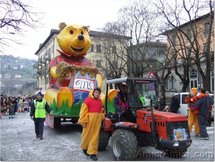 Carnevale Borgotarese 2007 319 197 KB