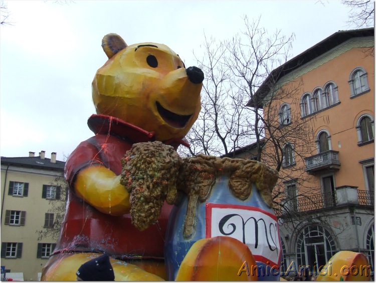 Carnevale Borgotarese 2007 322 144 KB