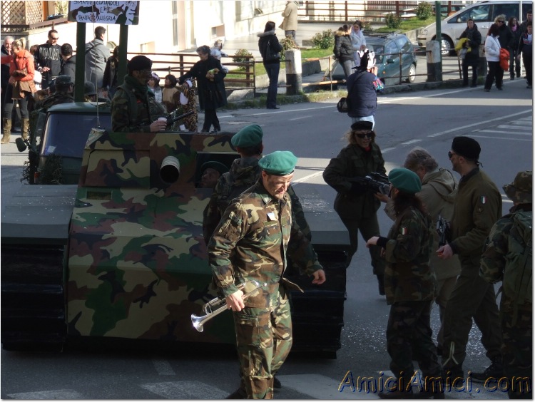 Anteprima sfilata 2007 032 139 KB