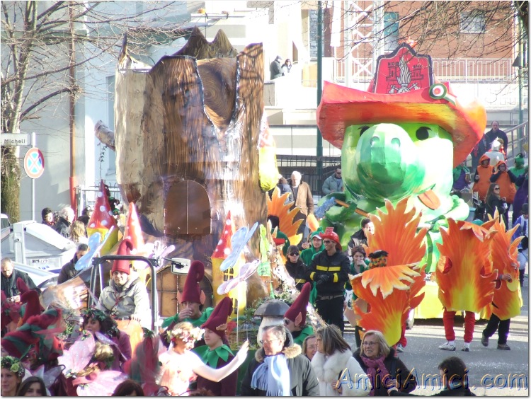 Anteprima sfilata 2007 063 198 KB