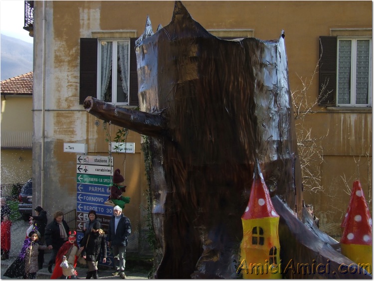 Anteprima sfilata 2007 074 136 KB