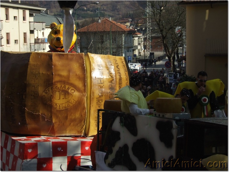 Anteprima sfilata 2007 093 131 KB