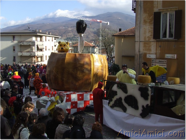 Anteprima sfilata 2007 097 135 KB