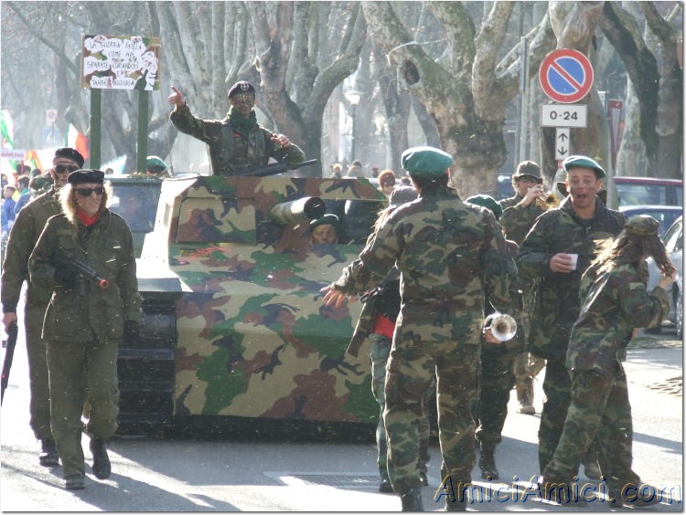 Anteprima sfilata 2007 124 158 KB