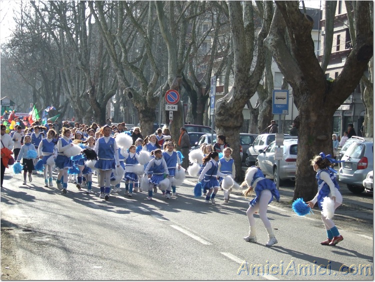 Anteprima sfilata 2007 130 205 KB