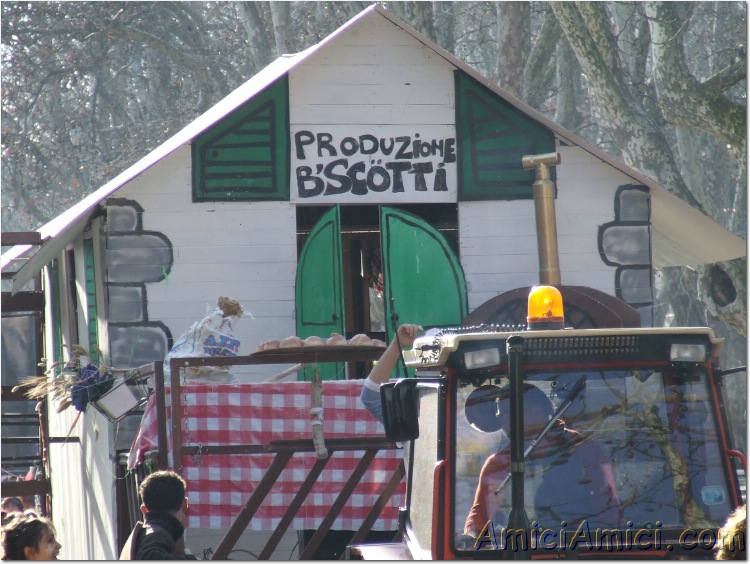 Anteprima sfilata 2007 141 148 KB