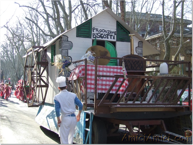 Anteprima sfilata 2007 144 192 KB