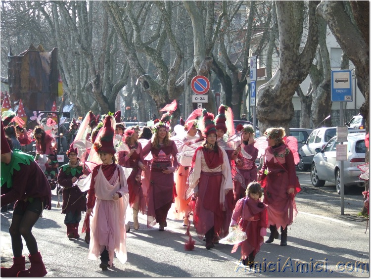 Anteprima sfilata 2007 145 196 KB