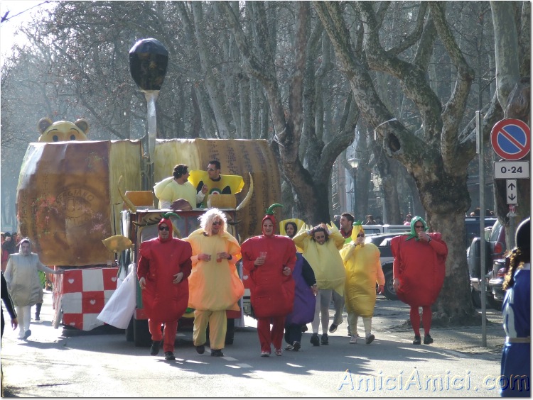 Anteprima sfilata 2007 172 165 KB