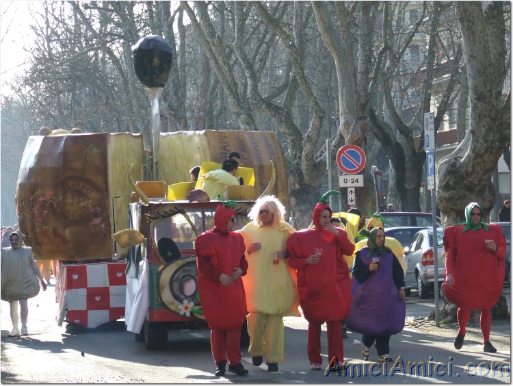 Anteprima sfilata 2007 174 169 KB