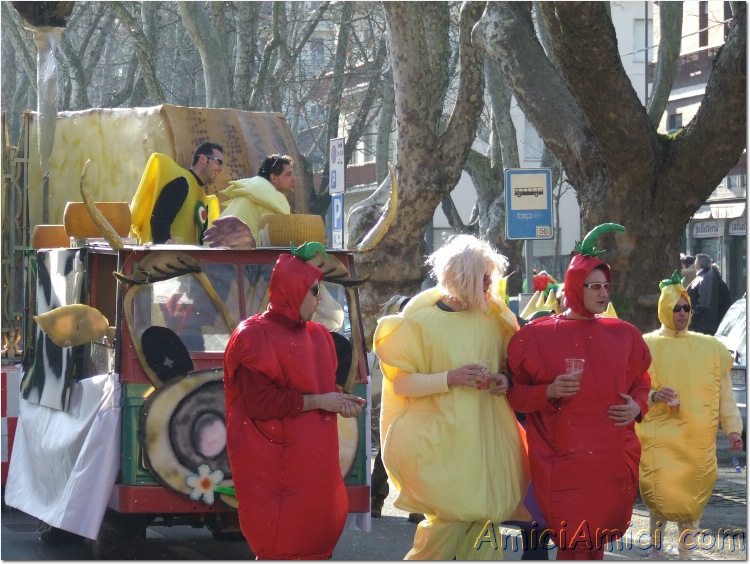 Anteprima sfilata 2007 175 155 KB